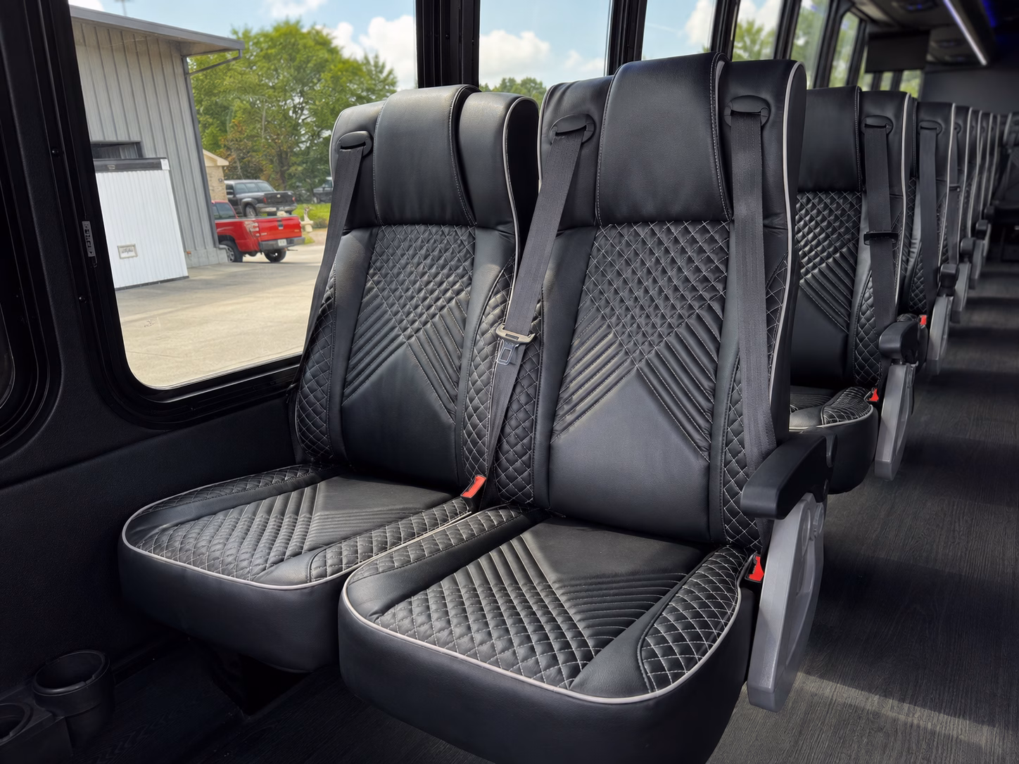 how the type of bus changes the price in maricopa arizona